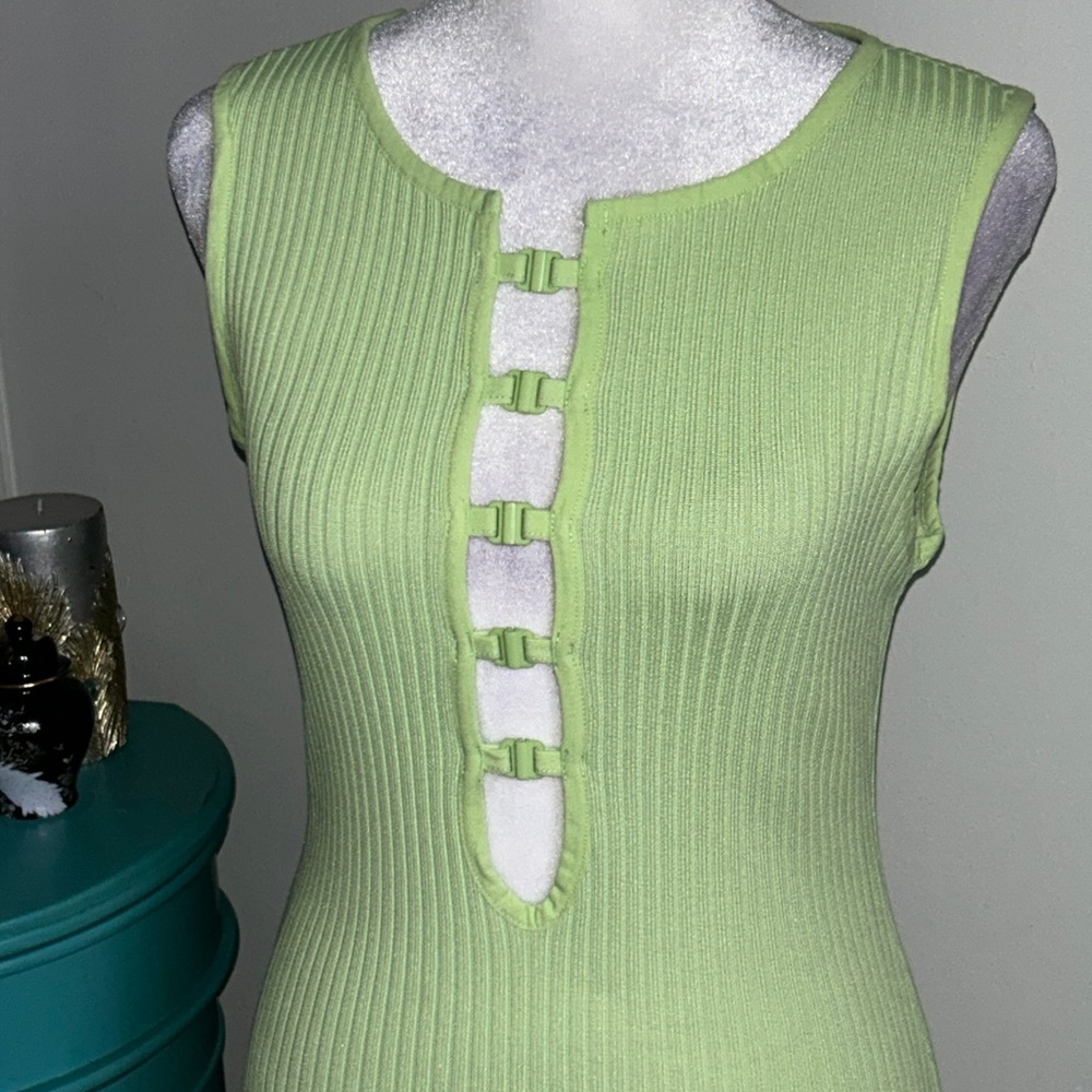 Forever 21 Sleeveless Ribbed Bodycon Mini Dress with caged Deep V-Neckline - Picture 2 of 7